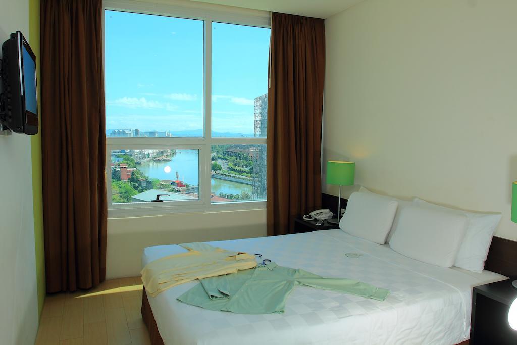 Go Hotels Plus Mandaluyong Quarto foto
